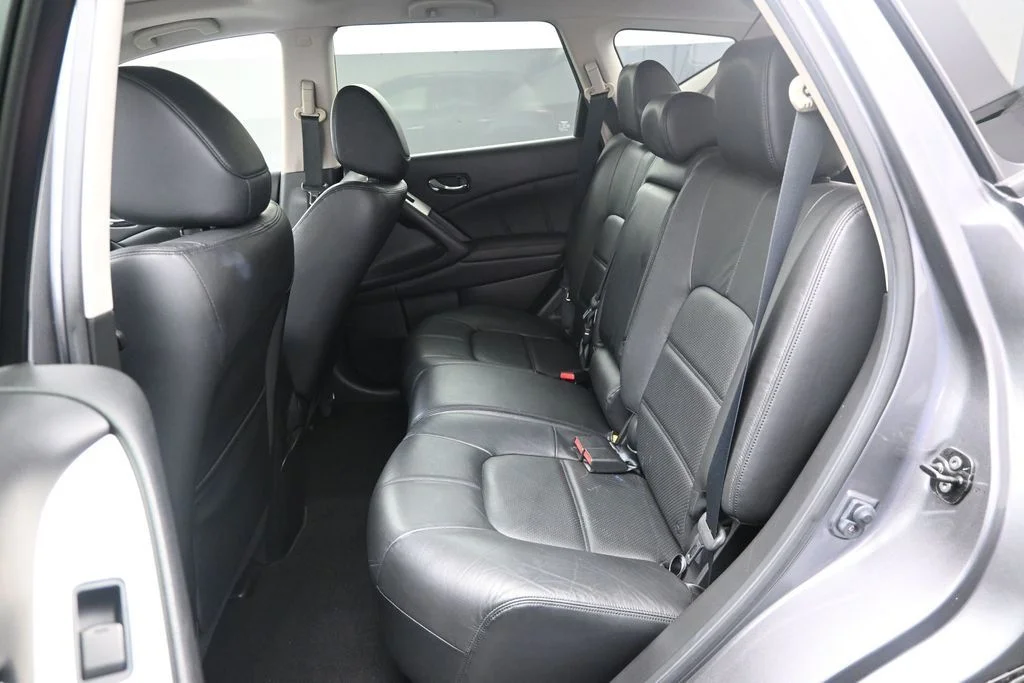 Used 2013 Gray Nissan SL image 15