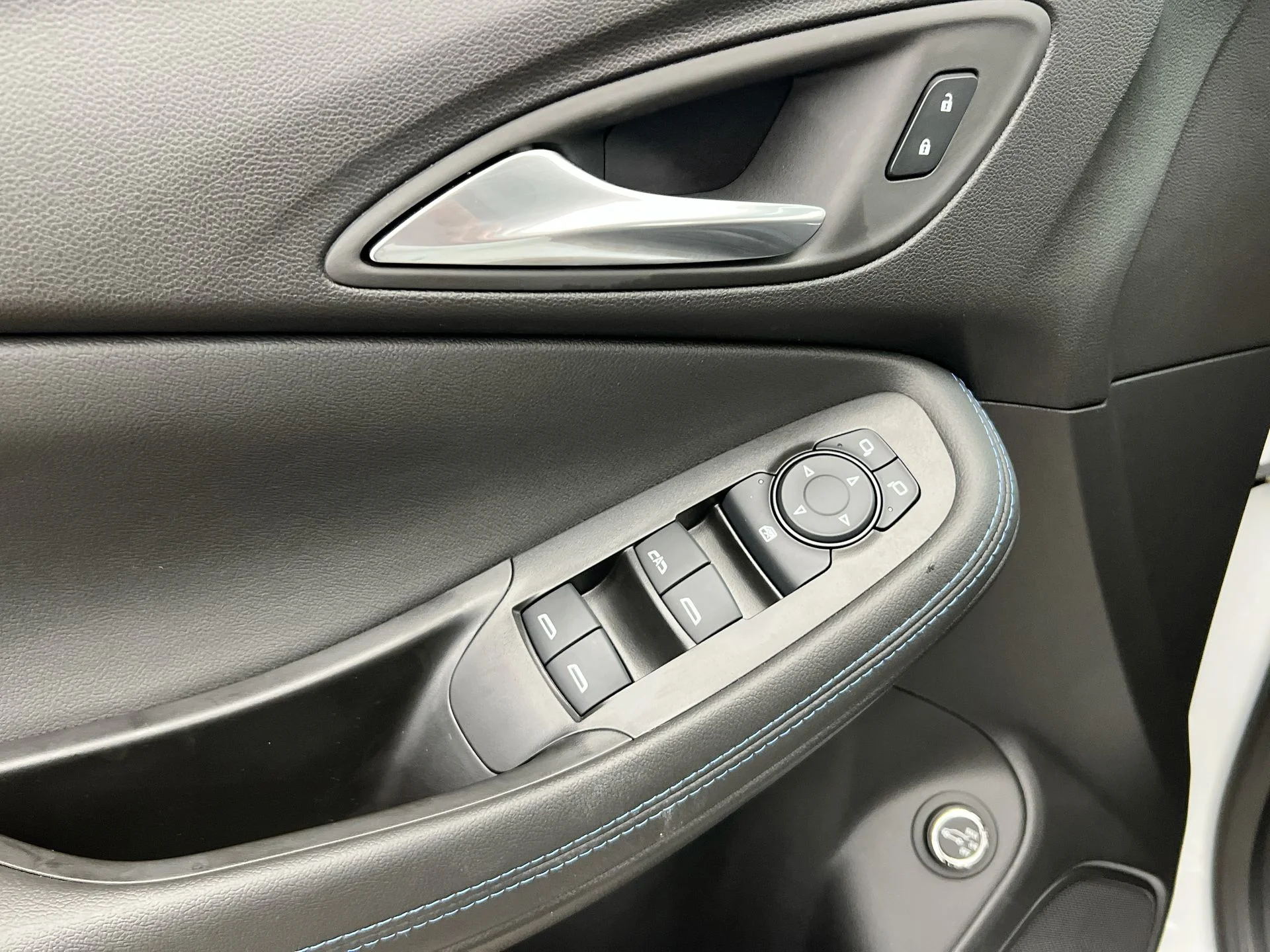 2026 Buick Encore GX Sport Touring - Photo 65