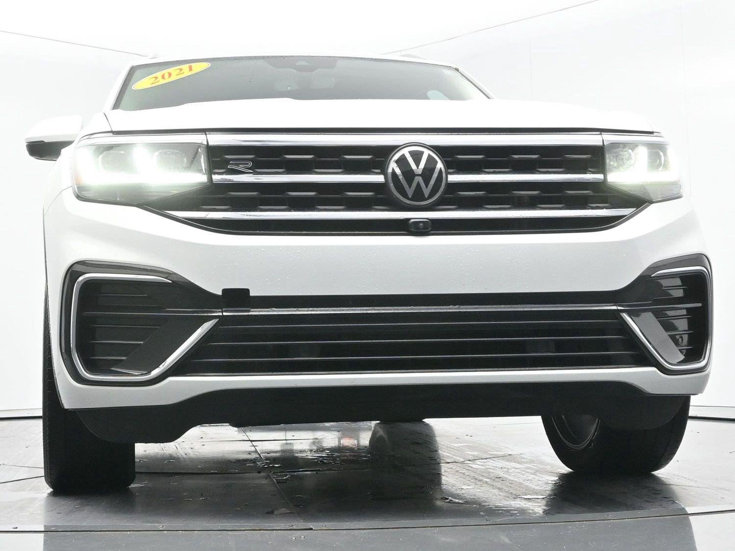 Used 2021 Pure White Volkswagen 3.6L V6 SEL Premium R-Line image 50