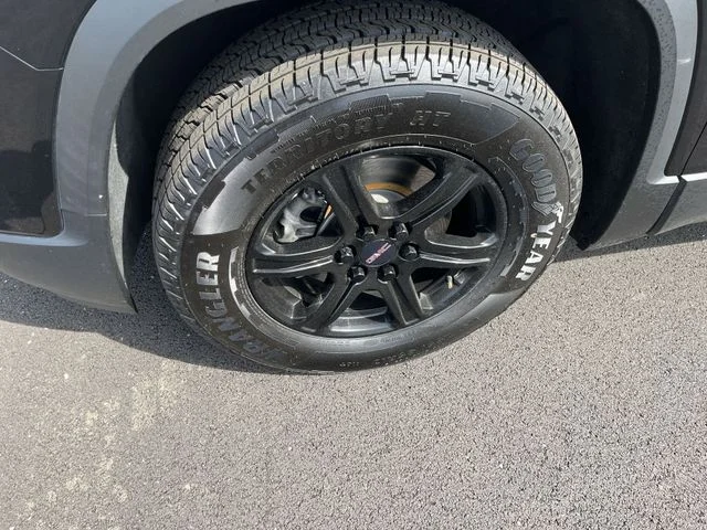 Used 2021 Black GMC AT4 image 10