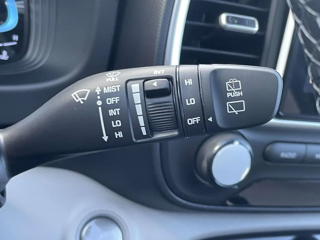 New 2026 Silver Hyundai SEL image 23