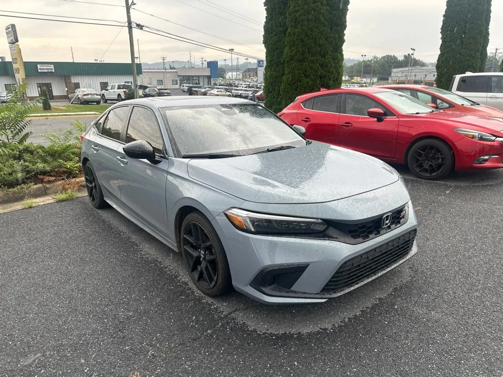 Used 2024 Sonic Gray Pearl Honda Base image 3