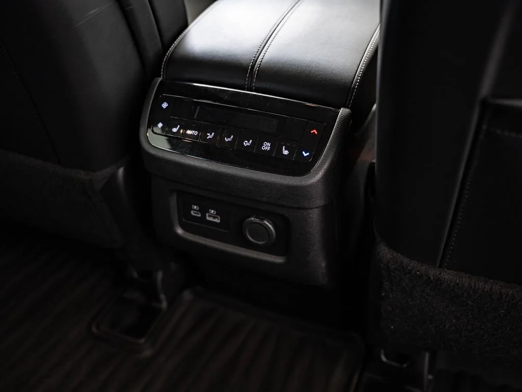 Used 2023 Warm Titanium INFINITI LUXE image 36