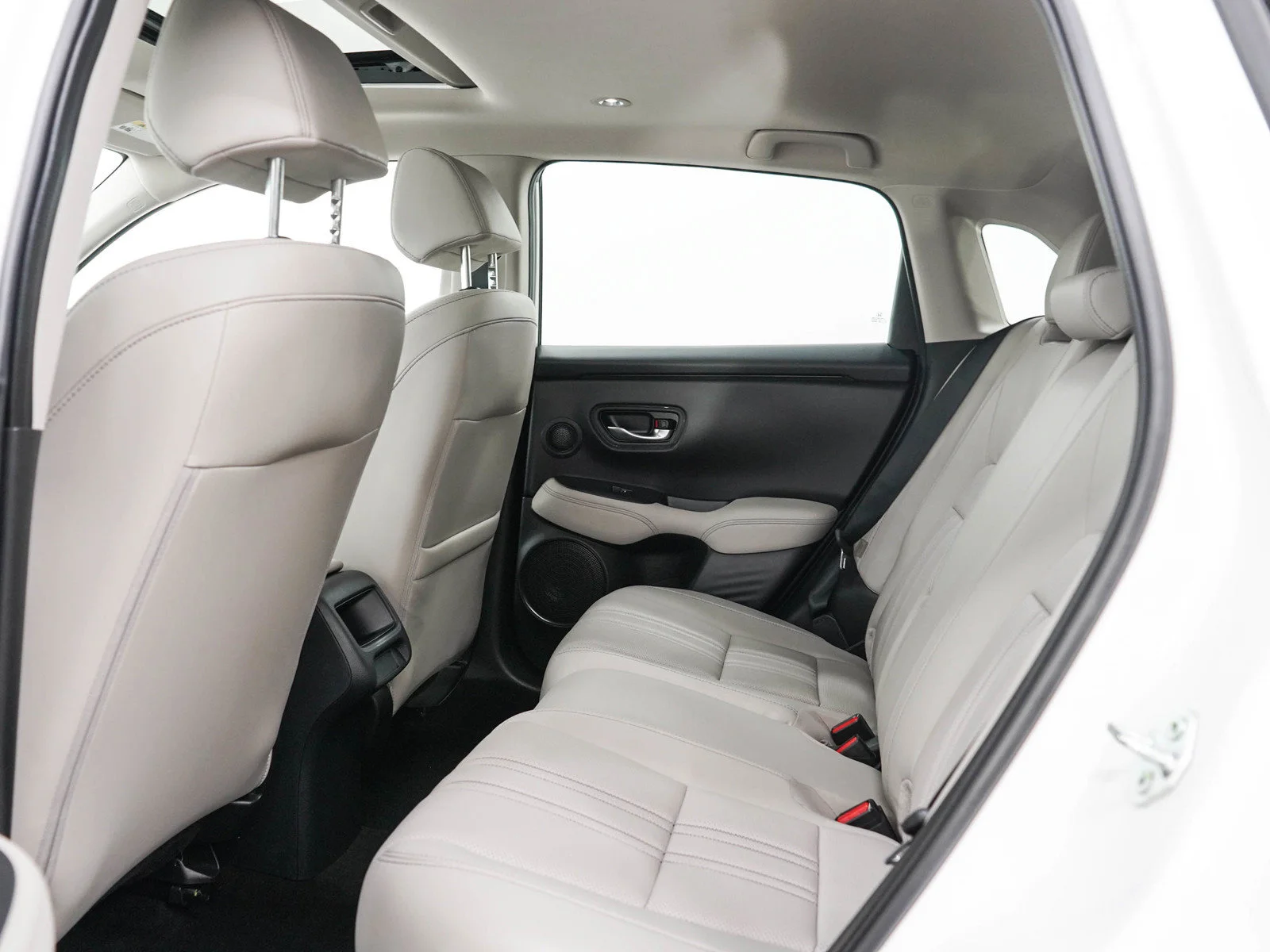 Used 2025 White Honda EX-L AWD CVT image 14