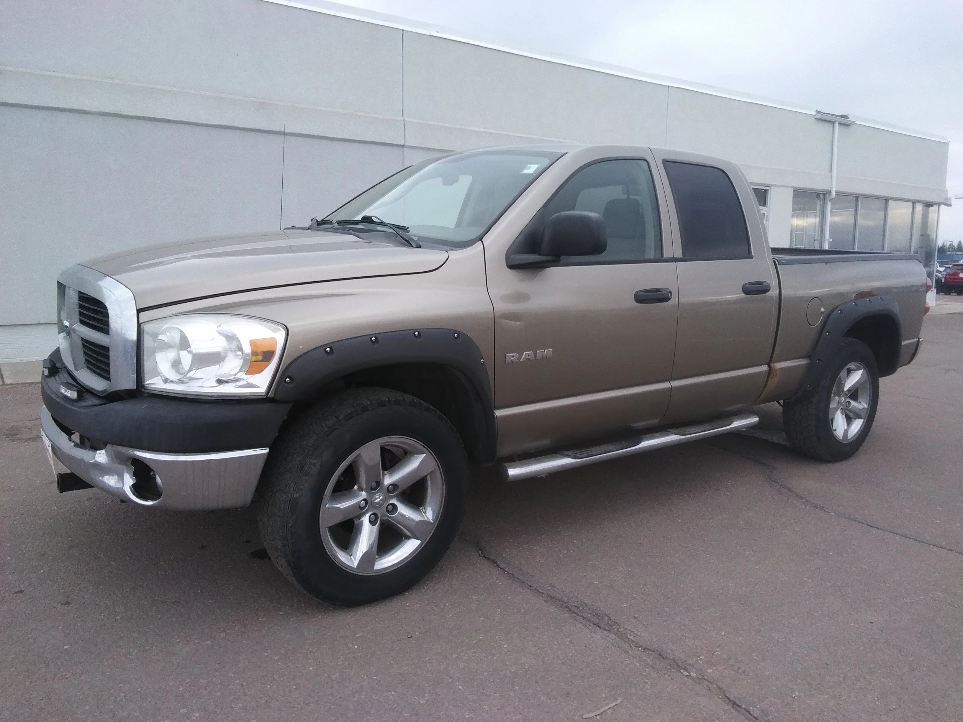 Used 2008 Dodge Ram 1500 Pickup SLT with VIN 1D7HU18298J130289 for sale in Aberdeen, SD