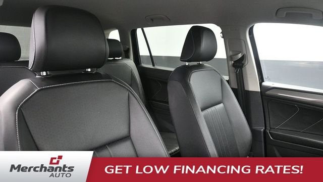 Used 2024 Black Volkswagen 2.0T SE image 18