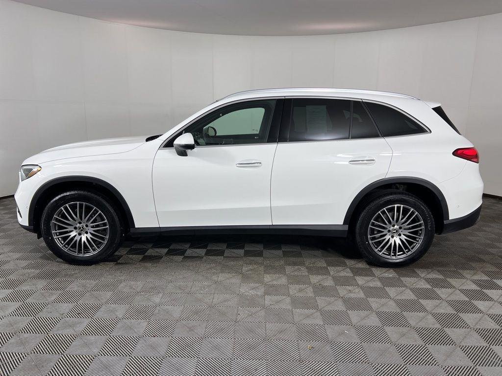 Certified Used 2025 Polar White Mercedes-Benz GLC 300 image 26