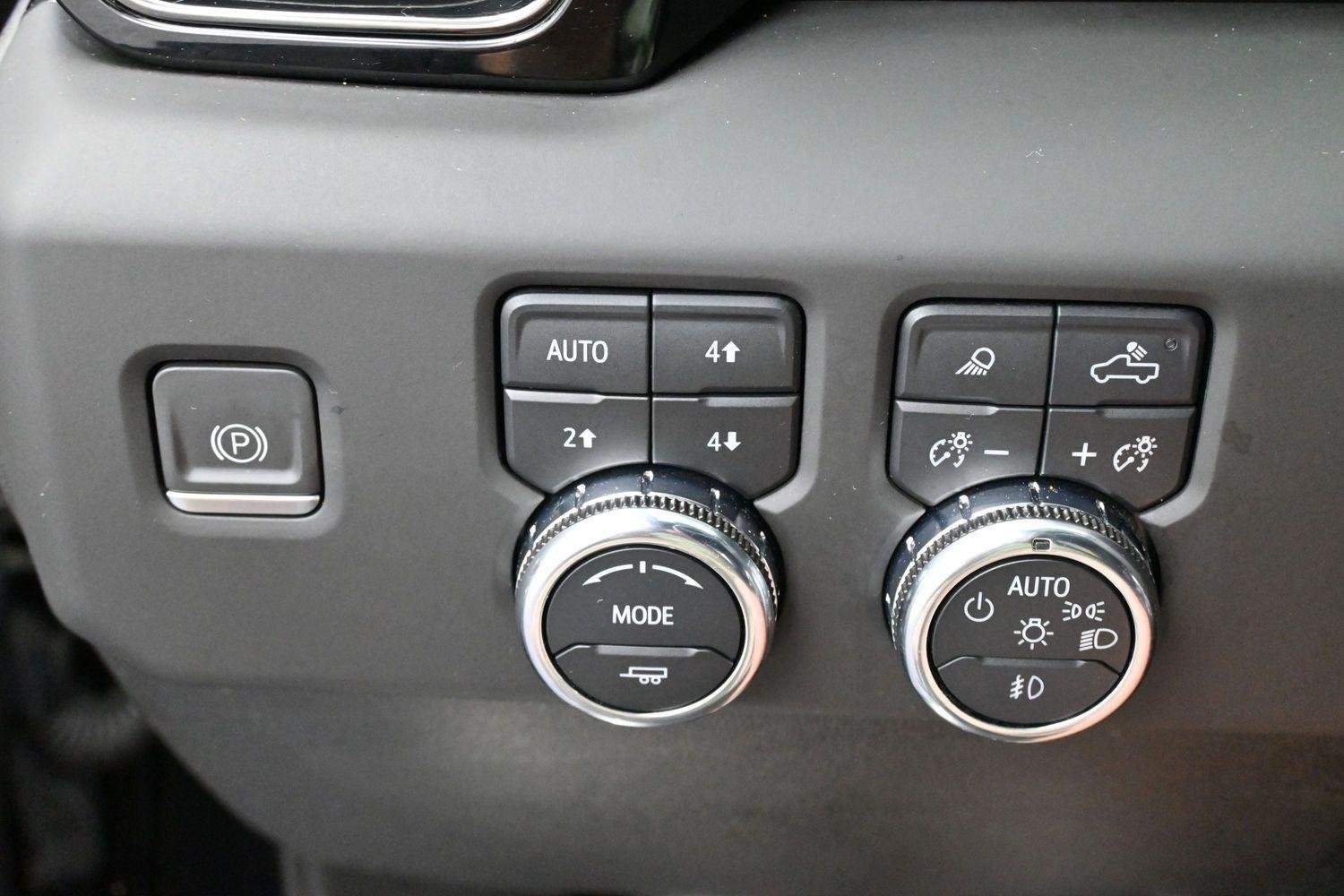 Used 2024 Onyx Black GMC AT4 image 20