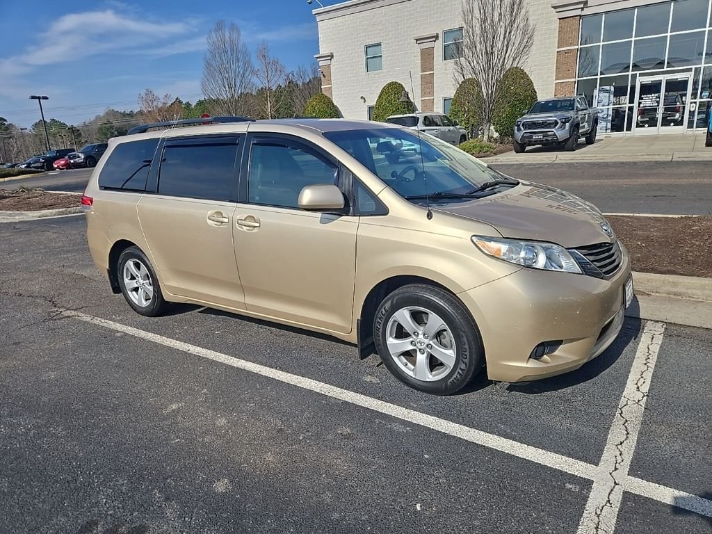 2012 Toyota Sienna LE