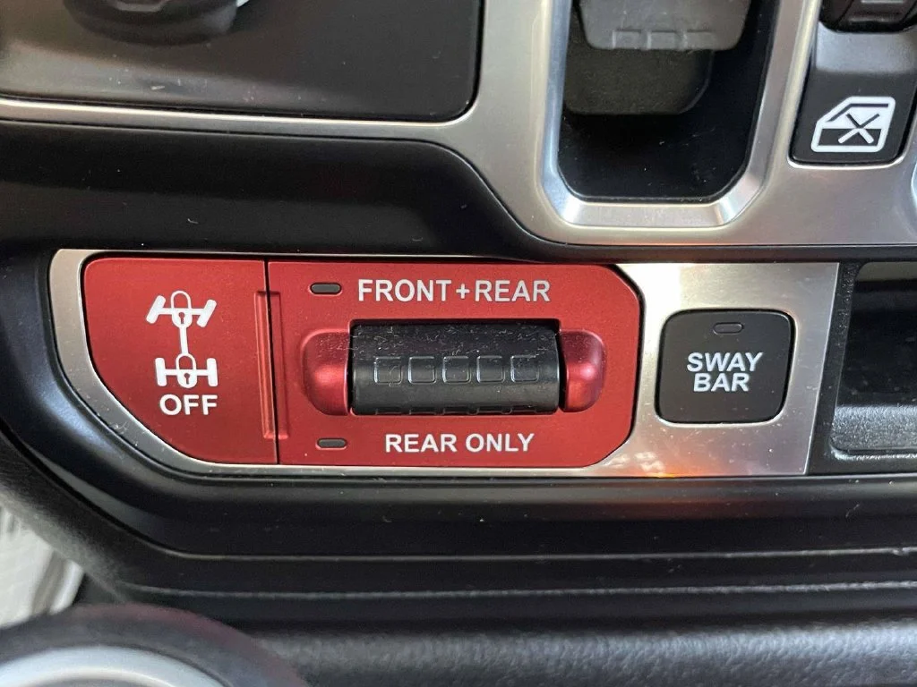 Used 2020 White Jeep Unlimited Rubicon image 23