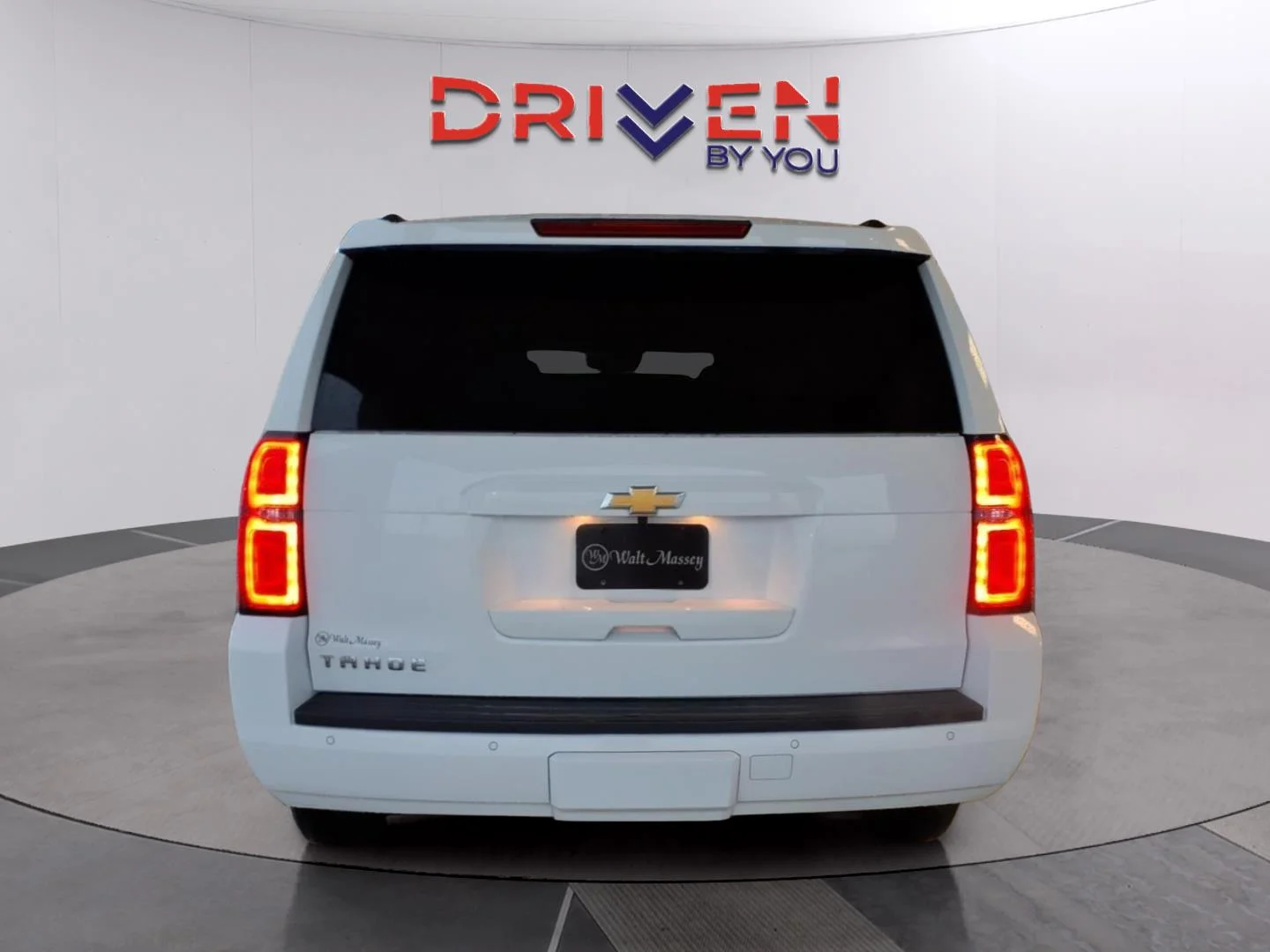 Used 2020 SUMMIT WHITE Chevrolet LT image 4