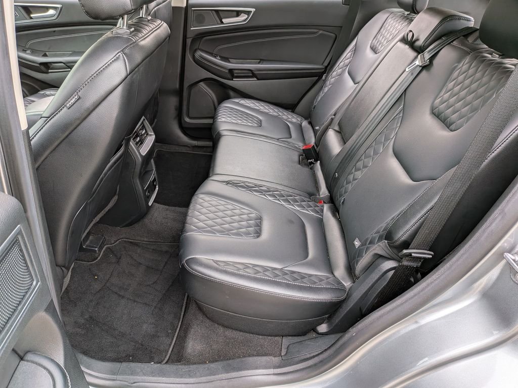 Used 2024 Silver Ford Titanium image 27