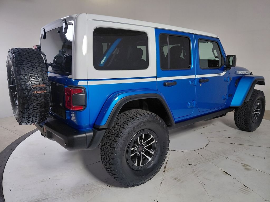 New 2026 Hydro Blue Pearl-Coat Exterior Paint Jeep Rubicon X image 7