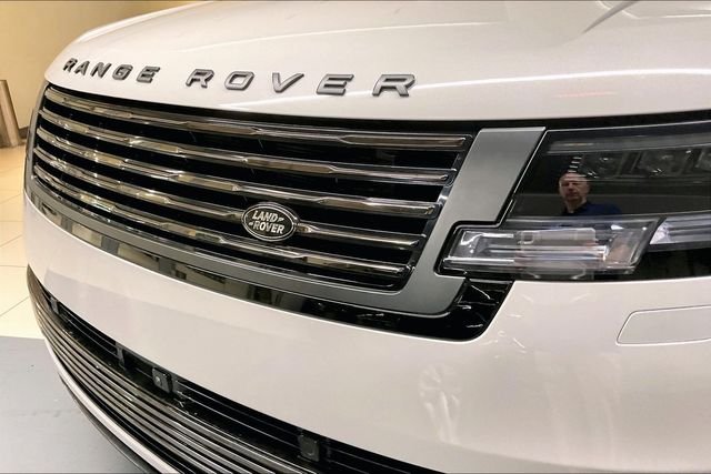 Certified Used 2026 Gray Land Rover SV image 33