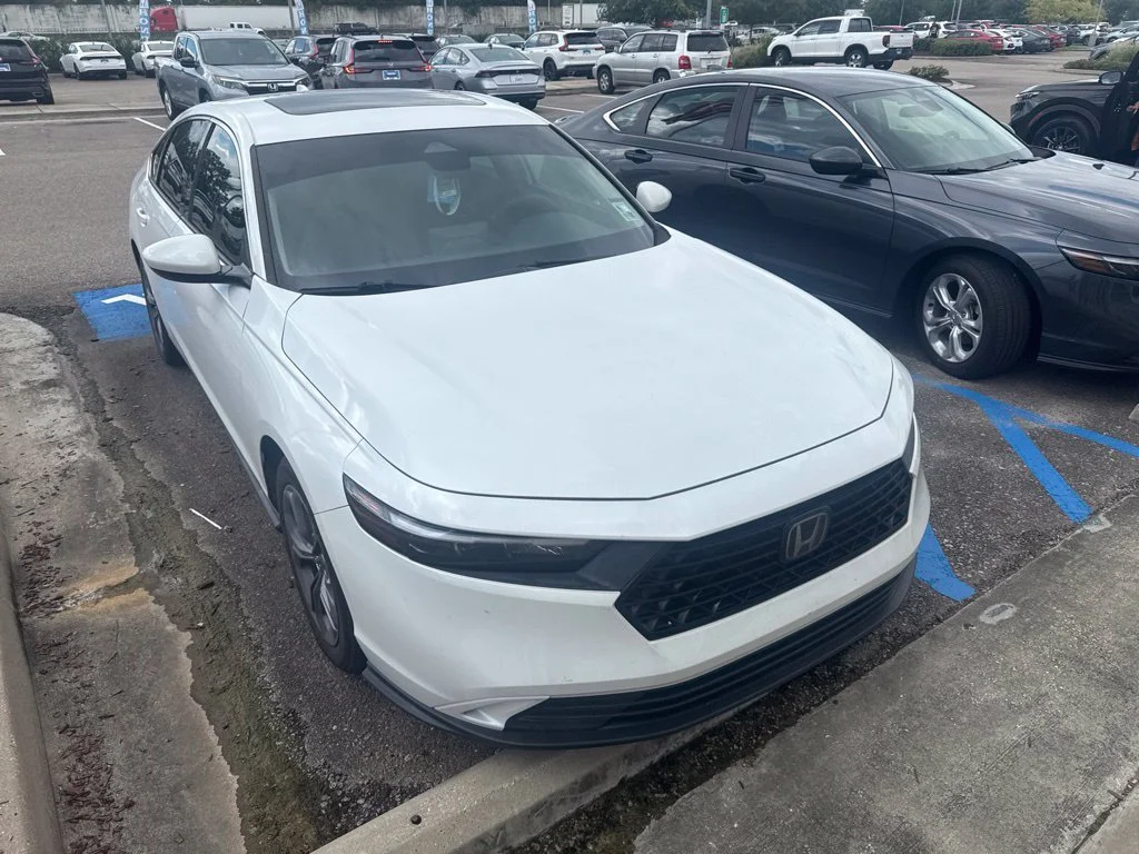 Certified Used 2023 Platinum White Pearl Honda EX image 2