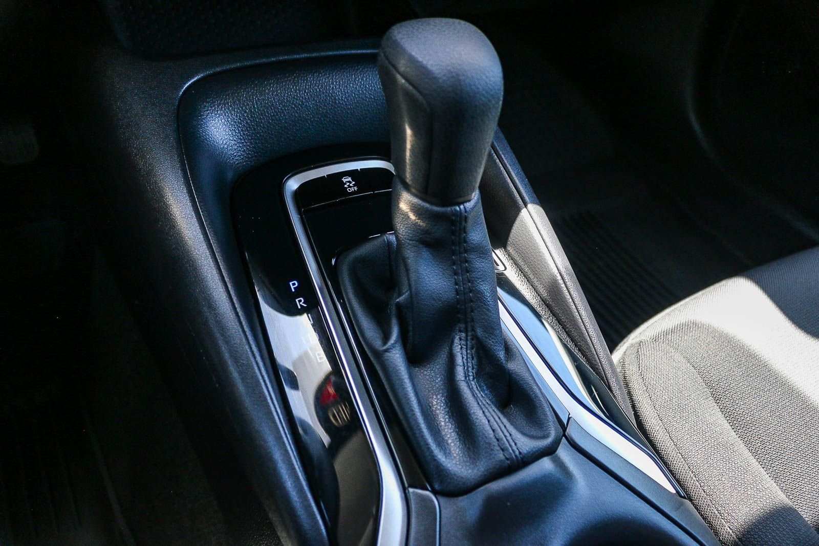 Certified Used 2025 Underground Toyota LE image 33