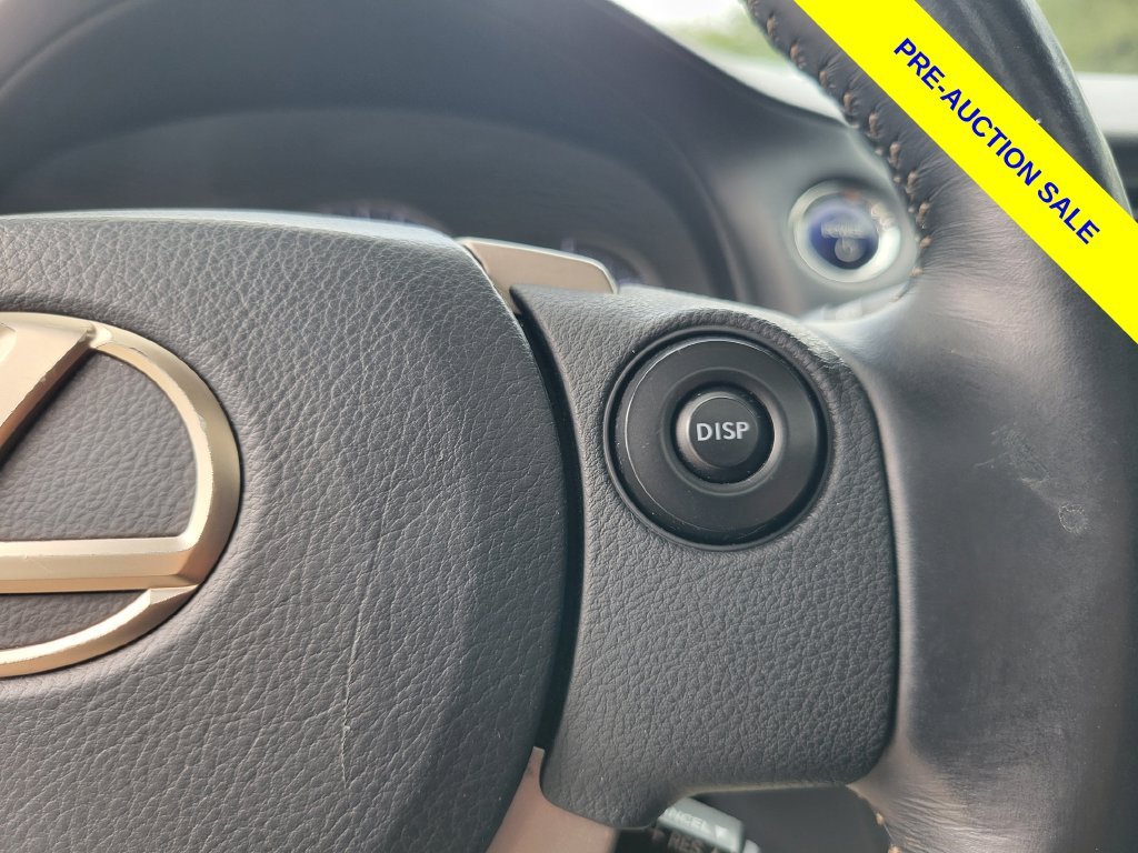 Used 2017 White Lexus 200h image 24