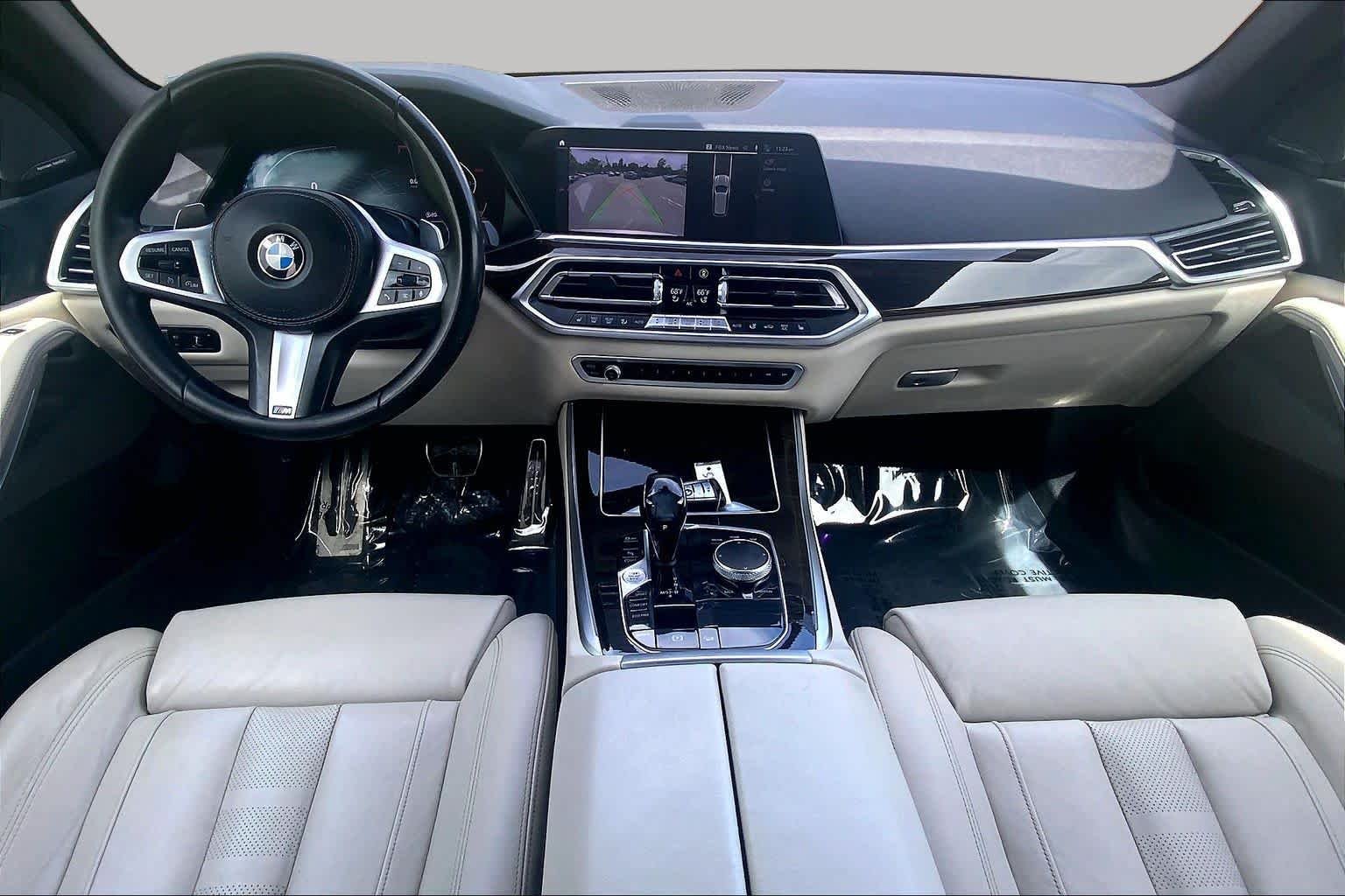 Used 2019 Sunstone Metallic BMW xDrive50i image 16