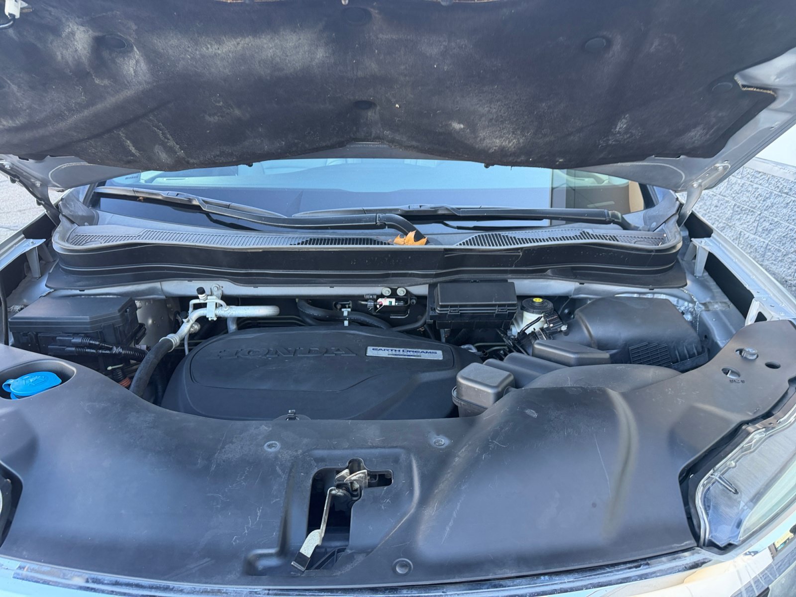 Certified Used 2018 Silver Honda EX-L image 6