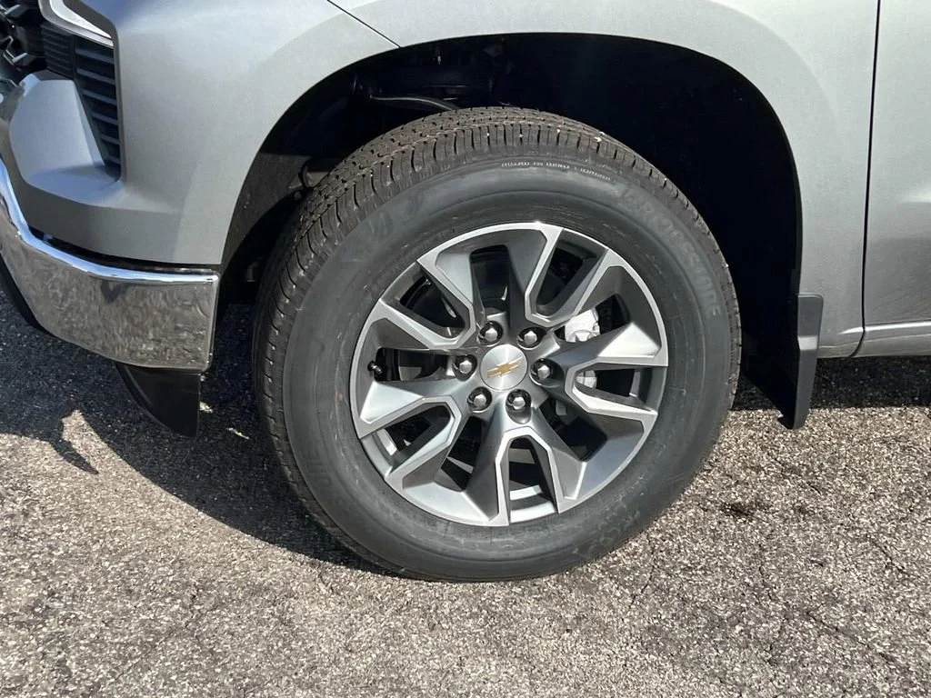 New 2026 Sterling Gray Metallic Chevrolet LT image 25