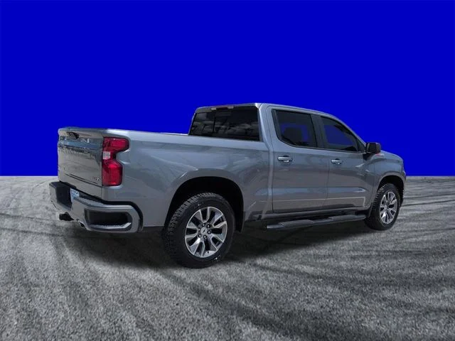 Used 2022 Gray Chevrolet RST image 4