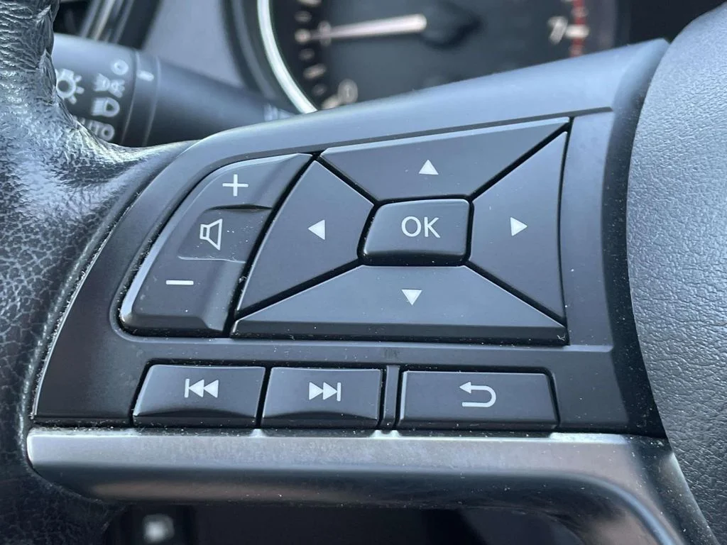 Used 2019 Gun Metallic Nissan SV image 27