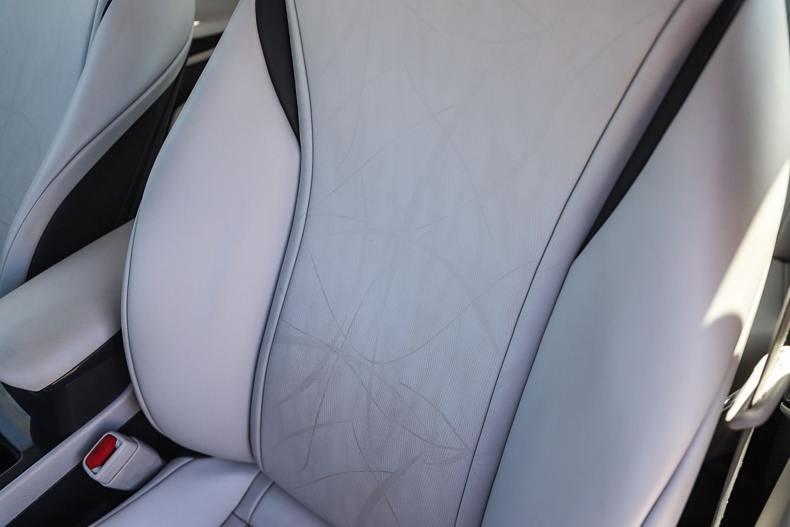 Used 2018 Black Toyota Base image 25