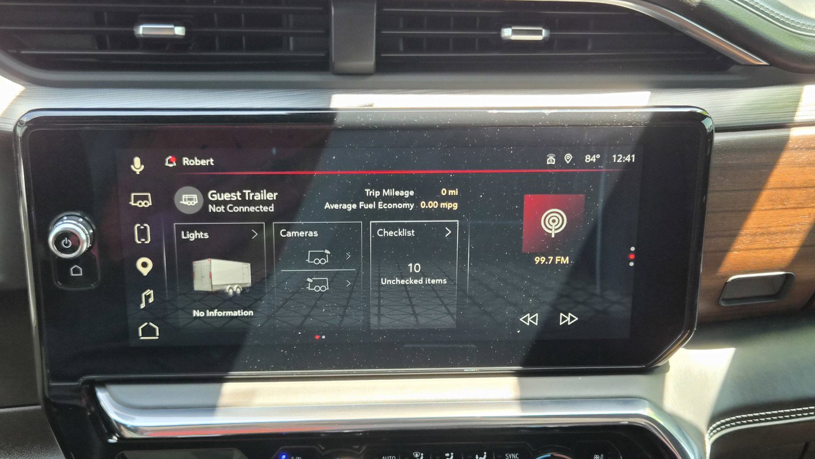 Used 2025 Onyx Black GMC Denali Ultimate image 18
