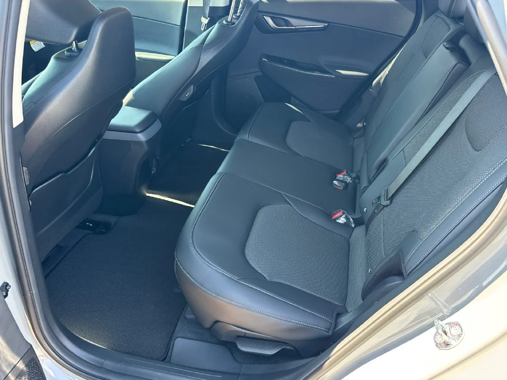 New 2026 Wolf Gray Kia LIGHT image 20