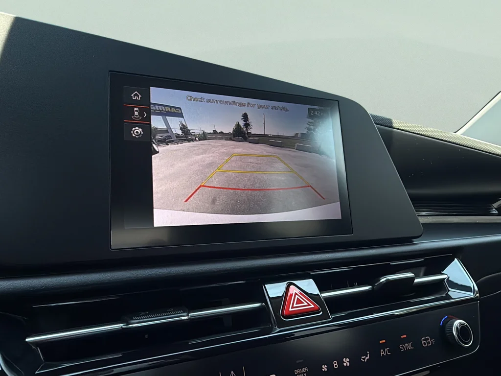 Certified Used 2025 Snow White Pearl Kia LX image 9