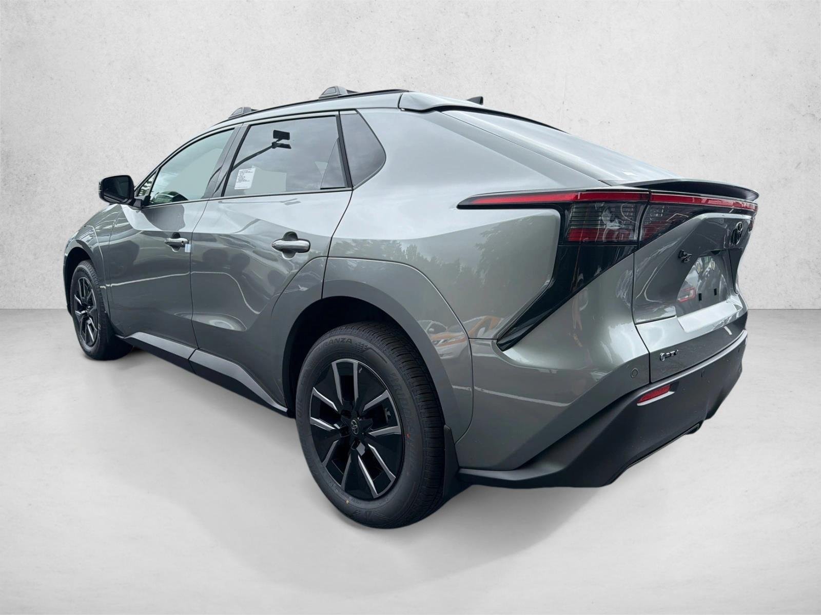 New 2026 Heavy Metal Toyota XLE image 5