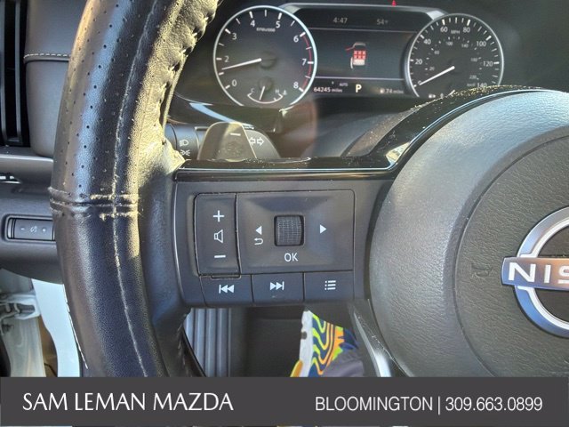 Used 2022 White Nissan SL image 24