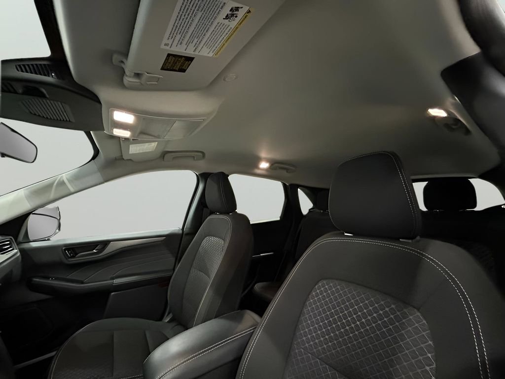 Used 2024 Silver Metallic Ford Active image 19