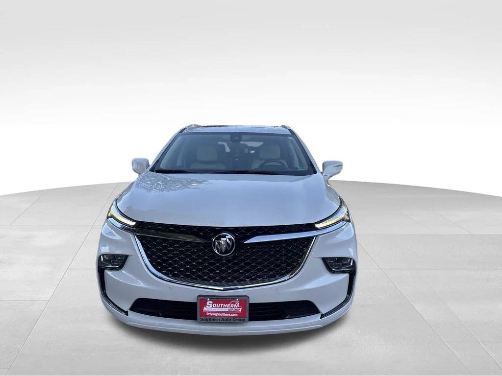 Used 2023 White Buick Avenir image 2