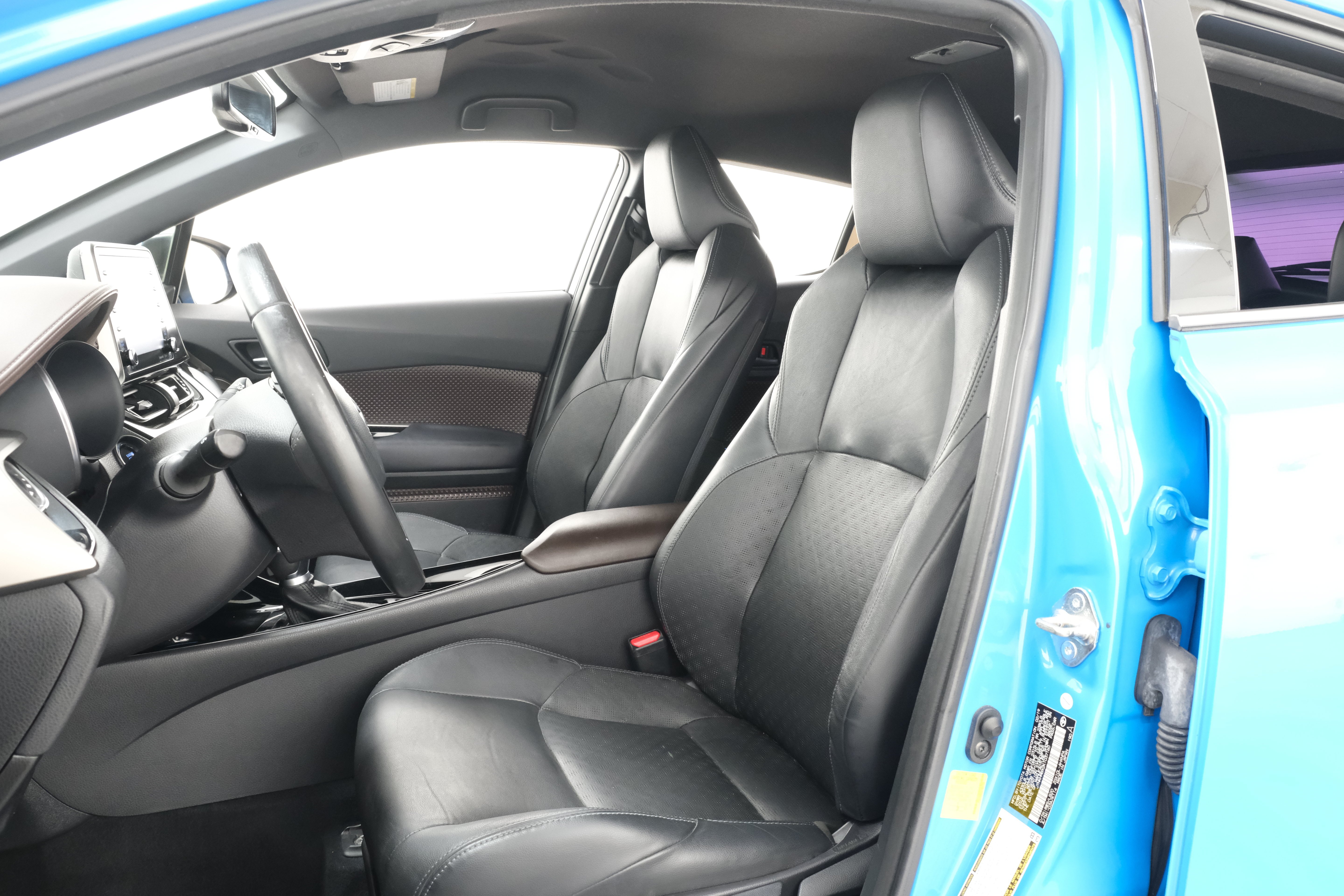 Certified Used 2019 Blue Flame Toyota Limited image 28
