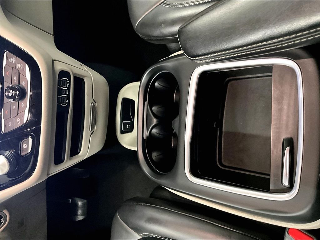 Used 2023 Silver Chrysler Touring L image 26