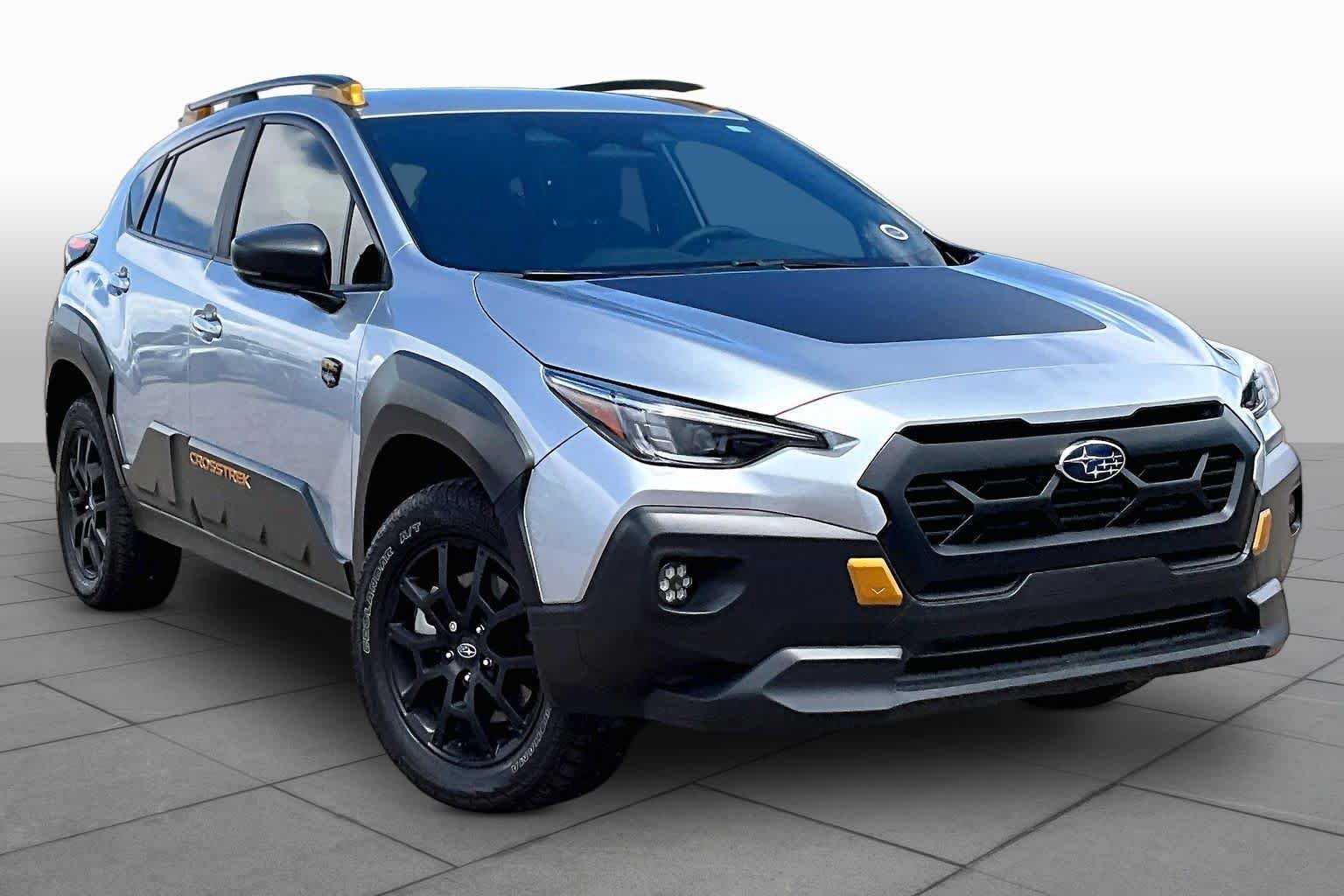 Used 2025 Ice Silver Metallic Subaru Wilderness image 2