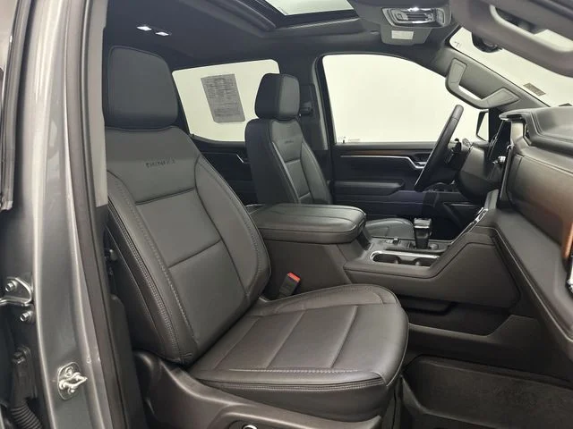 Used 2025 Silver GMC Denali image 28