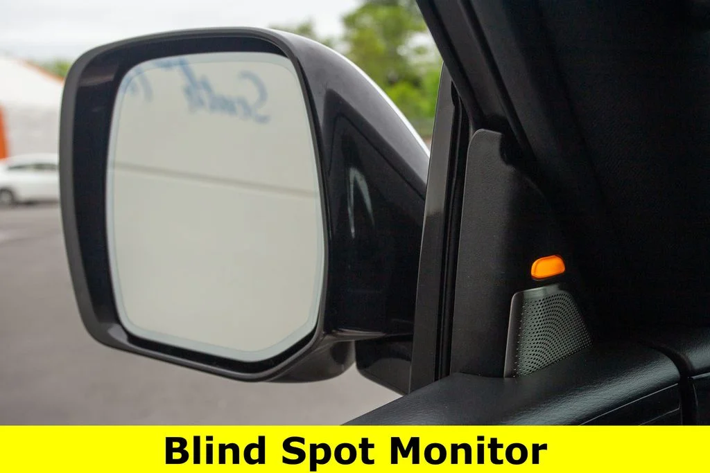 Used 2022 Champagne INFINITI 4WD Sensory image 22