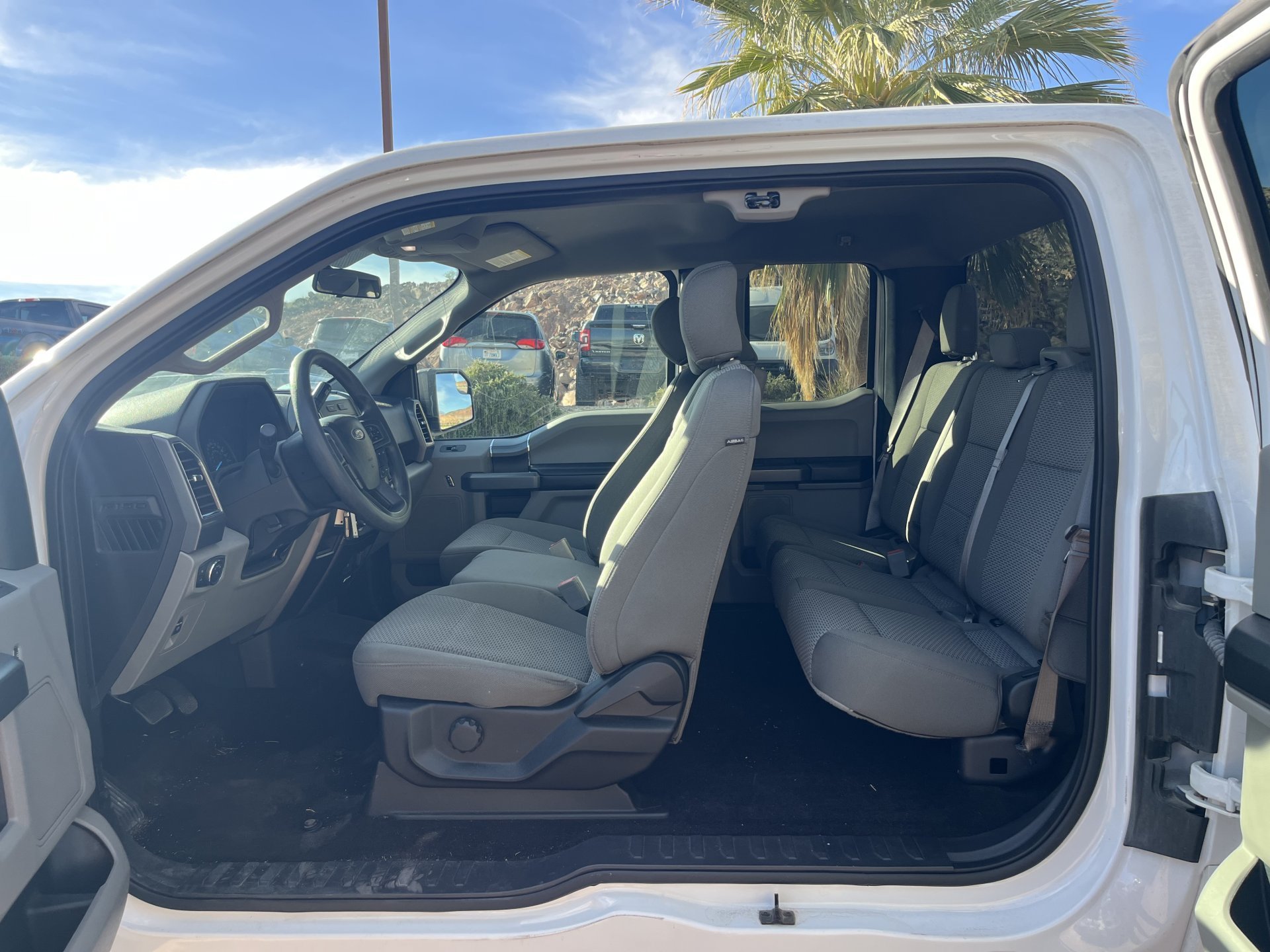 Used 2018 White Ford XLT image 9