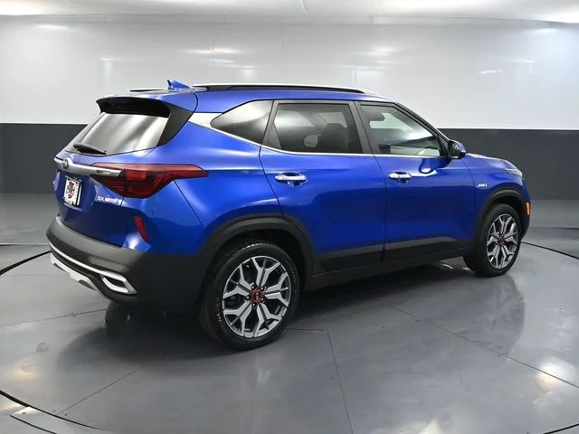 Used 2021 Blue Kia SX image 4