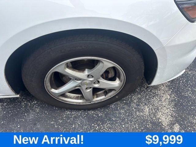 Used 2017 SUMMIT WHITE Chevrolet LS image 10