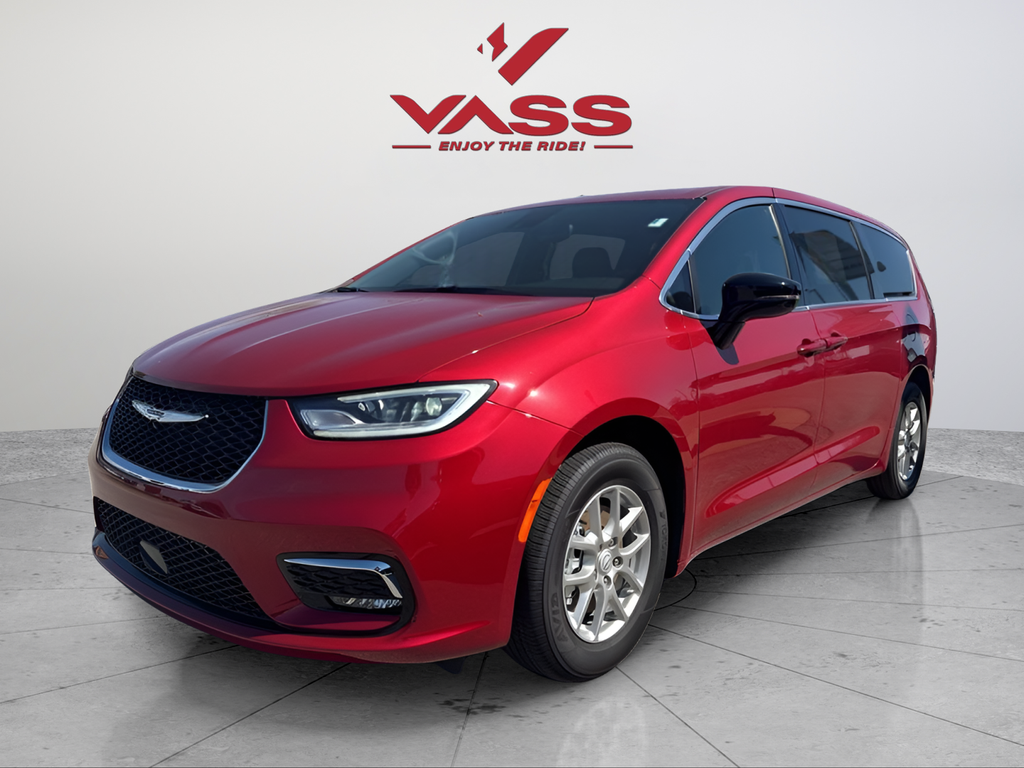 2026 Chrysler Pacifica Select's photo