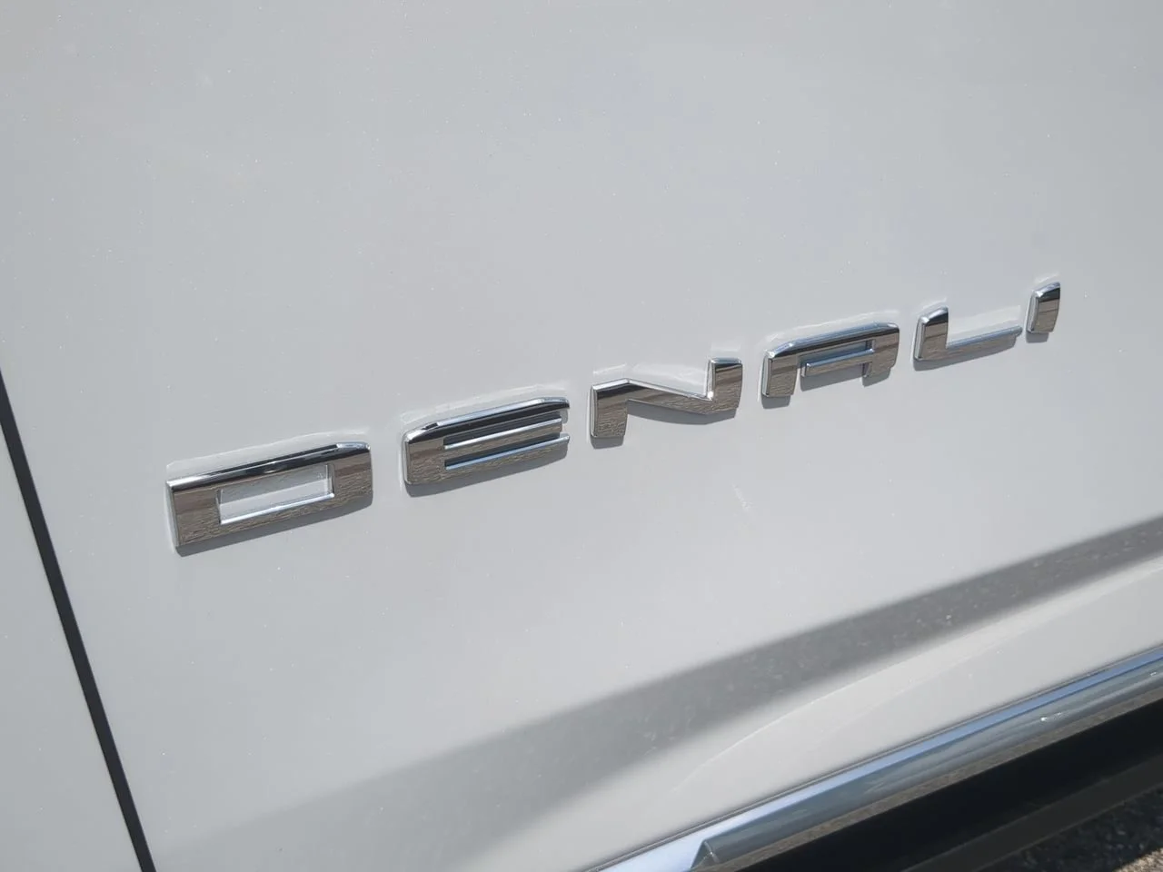 New 2026 Glacier White Tricoat GMC Denali image 33