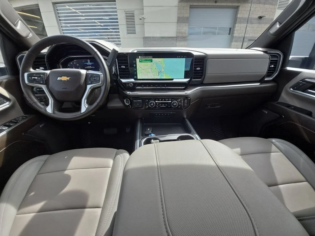 Used 2024 Summit White Chevrolet LTZ DRW image 27
