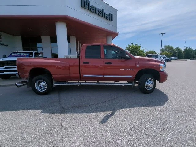 Used 2006 Red Dodge Laramie image 31