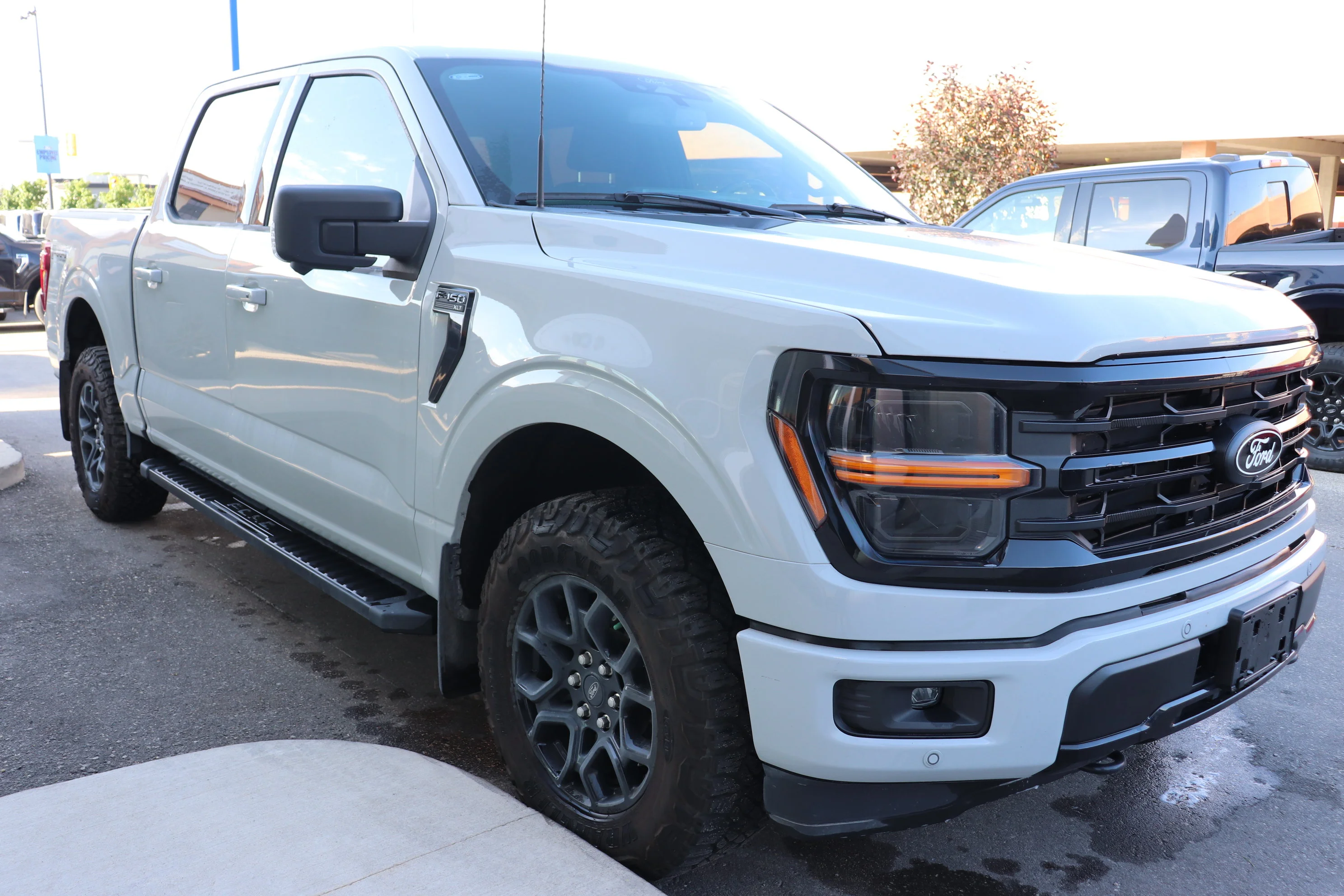 Used 2024  Ford XLT 4WD SuperCrew 5.5