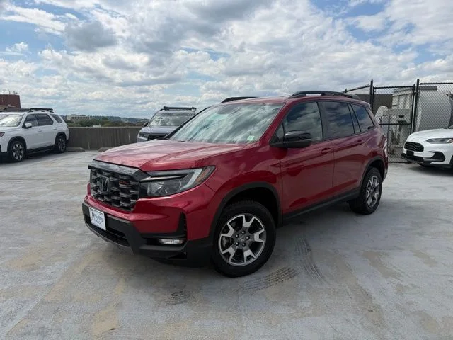 Used 2023  Honda TrailSport image 1