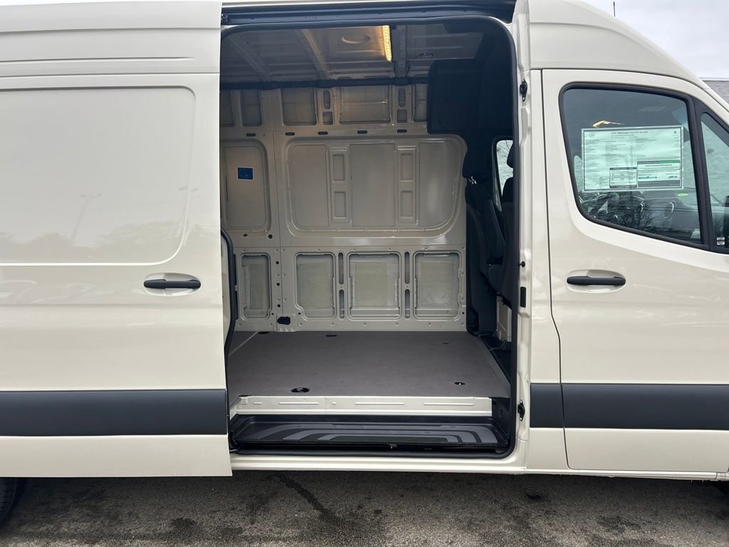 2026 Mercedes-Benz Sprinter Cargo Van Base - Photo 23