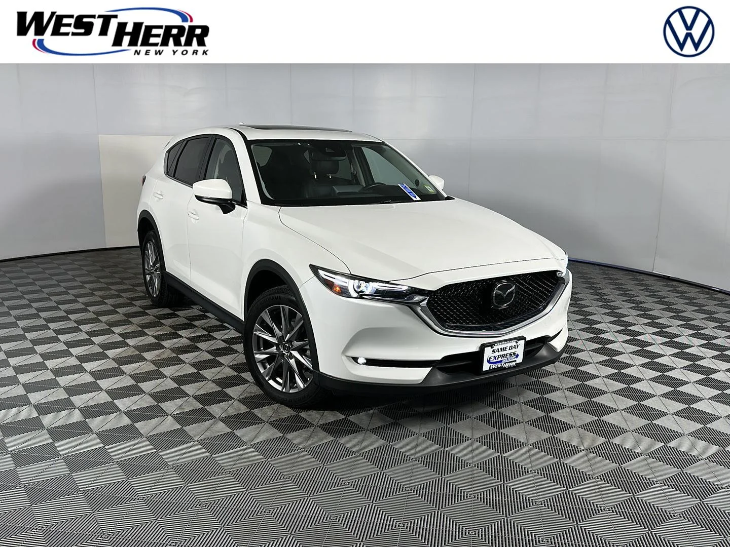 Used 2021 Snowflake White Pearl Mazda Grand Touring image 1
